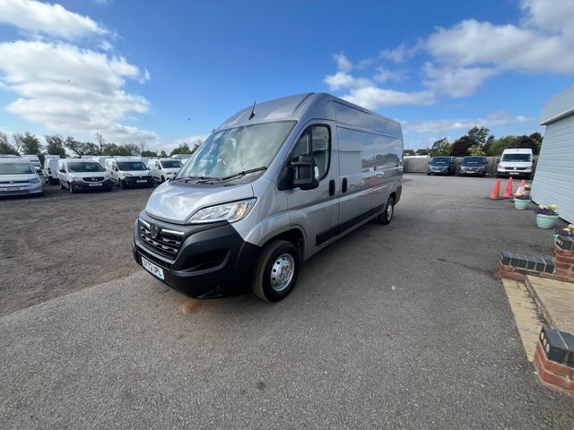 View our VAUXHALL MOVANO