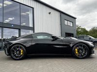 USED 2020 70 ASTON MARTIN VANTAGE 4.0 V8 Coupe 2dr Petrol Auto Euro 6 (510 ps) &pound;9KEXTRAS*20"ALLOYS*YELLOW CALIPERS