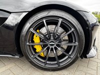 USED 2020 70 ASTON MARTIN VANTAGE 4.0 V8 Coupe 2dr Petrol Auto Euro 6 (510 ps) &pound;9KEXTRAS*20"ALLOYS*YELLOW CALIPERS