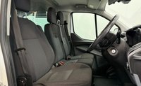 USED 2015 15 FORD TRANSIT CUSTOM 2.2 TDCi 330 Trend Kombi 5dr Diesel Manual L2 H1 (197 g/km, 153 bhp) 