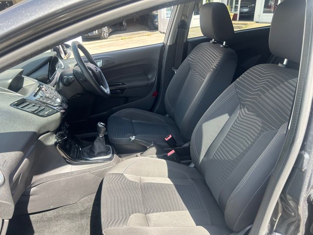 2016 FORD FIESTA 1.0T EcoBoost Zetec Hatchback 5dr Petrol Manual Euro 6 (s/s) (100 ps) - Photo 11