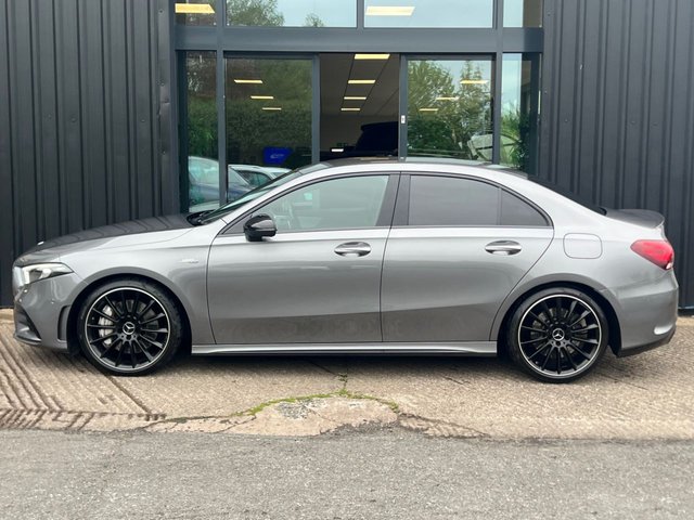 2020 MERCEDES-BENZ A-CLASS 2.0 A35 AMG (Premium) Saloon 4dr Petrol SpdS DCT 4MATIC Euro 6 (s/s) (306 ps) - Photo 4