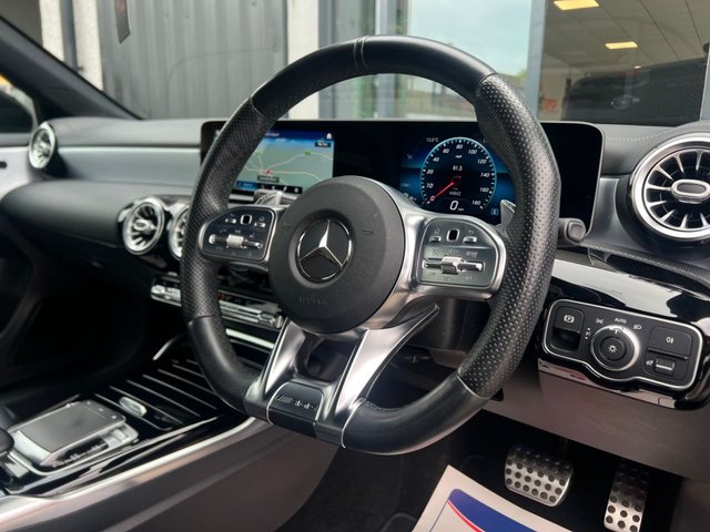 2020 MERCEDES-BENZ A-CLASS 2.0 A35 AMG (Premium) Saloon 4dr Petrol SpdS DCT 4MATIC Euro 6 (s/s) (306 ps) - Photo 12