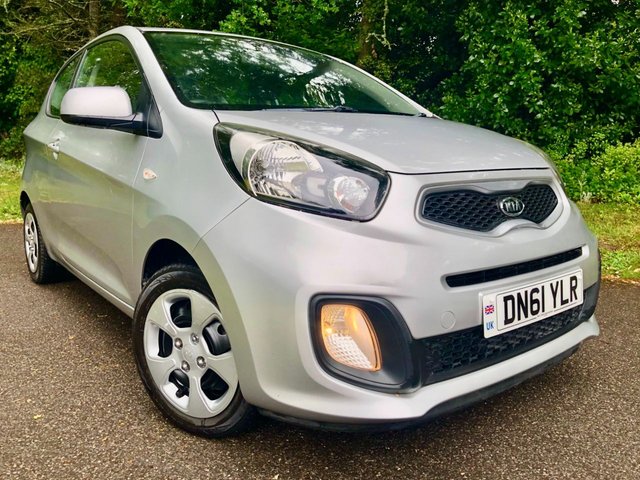 2012 61 Kia Picanto 1.0 1 Hatchback 3dr Petrol Manual Euro 5 (68 bhp) SUPER LOW MILEAGE ONLY 23,500 MILES WITH EXCELLENT SERVICE HISTORY-STAMPS AND INVOICES(see pictures)20 POUND A YEAR ROAD TAX//GROUP 3 INSURANCE//REMOTE CENTRAL LOCKING X2 KEYS//FRONT FOG LIGHTS//GREAT CONDITION