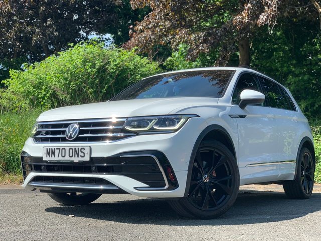 2021 VOLKSWAGEN TIGUAN 1.5 TSI R-Line SUV 5dr Petrol DSG Euro 6 (s/s) (150 ps)+2021 REGISTERED+1 FORMER KEEPER+2 KEYS+MEDIA+NAVIGATION+DIGITAL COCKPIT+BLUETOOTH+USB+AUX+DAB+APPS+ 1 FORMER KEEPER+REAR SENSORS+HALF LEATHER HEATED SEATS+ALLOYS+DIGIDASH+HEATED STEERING WHEEL+APPLECARPLAY+AUTOMATIC+BLUETOOTH+AUTOHOLD+AIRCON+NAV+CRUISE+CLIMATE+HPI CLEAR