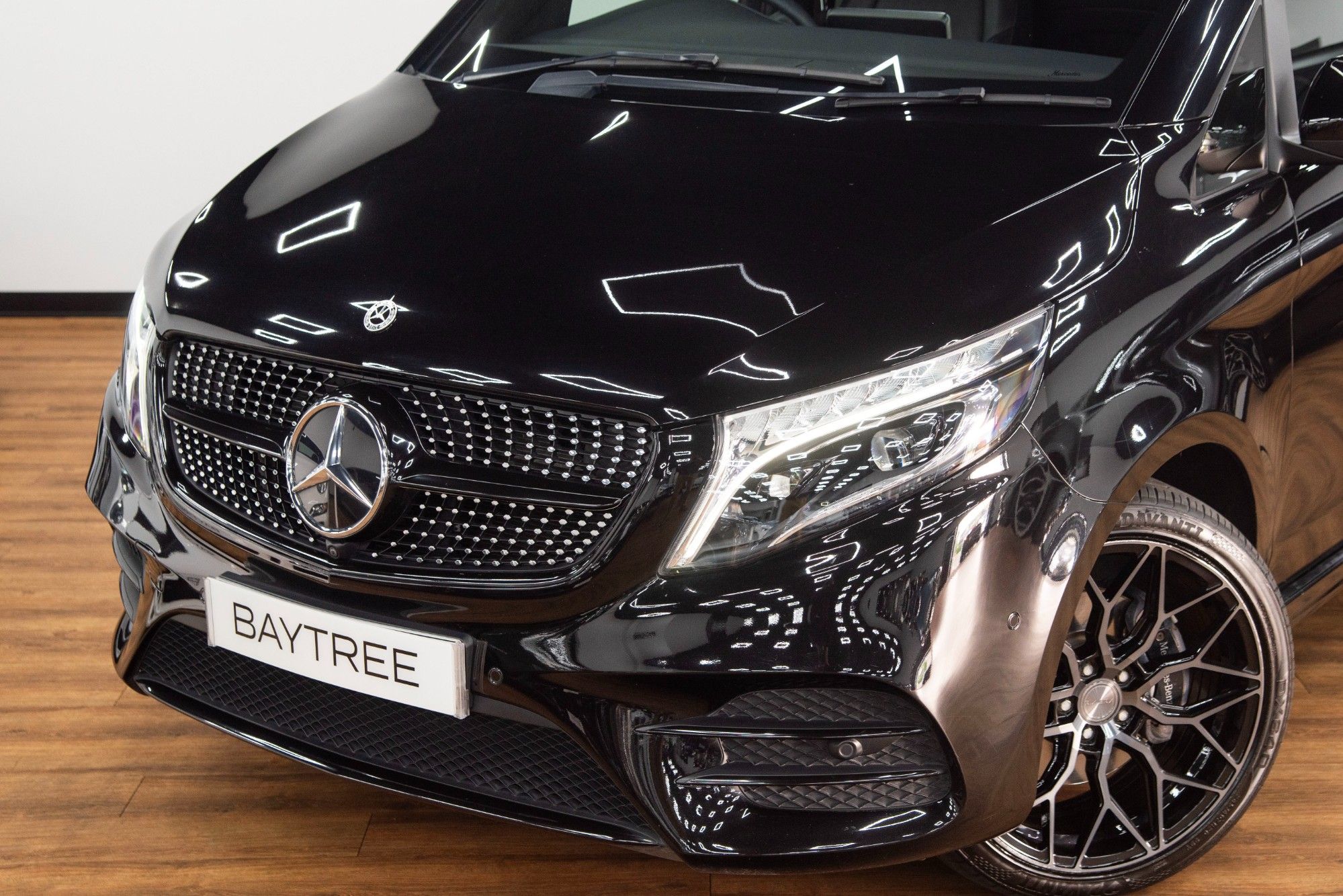 USED 2022 72 MERCEDES-BENZ V-CLASS 2.0 V300d AMG Line XLWB 