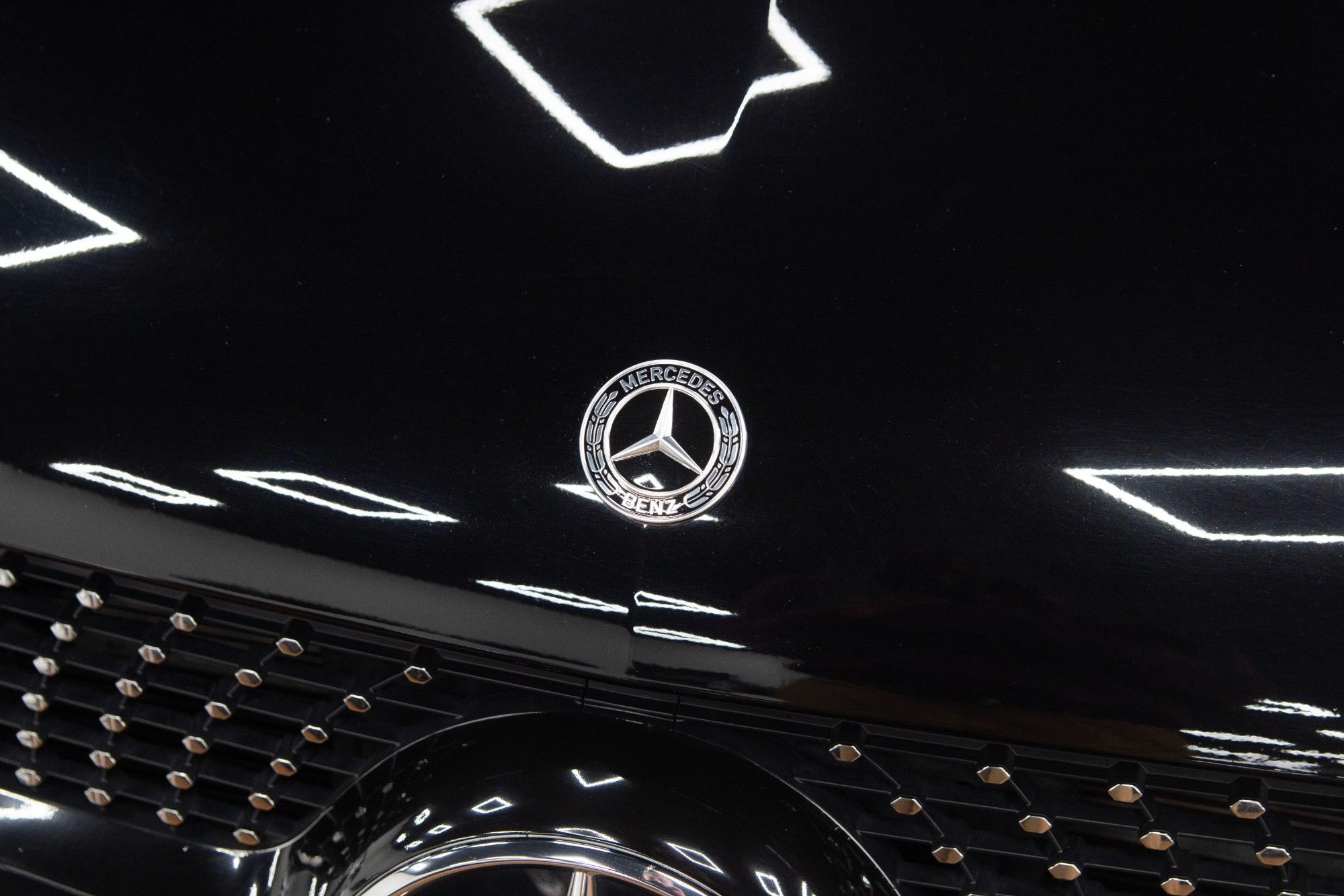 USED 2022 72 MERCEDES-BENZ V-CLASS 2.0 V300d AMG Line XLWB 
