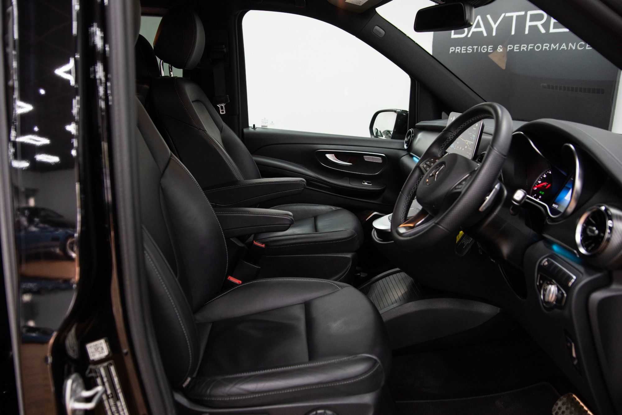 USED 2022 72 MERCEDES-BENZ V-CLASS 2.0 V300d AMG Line XLWB 