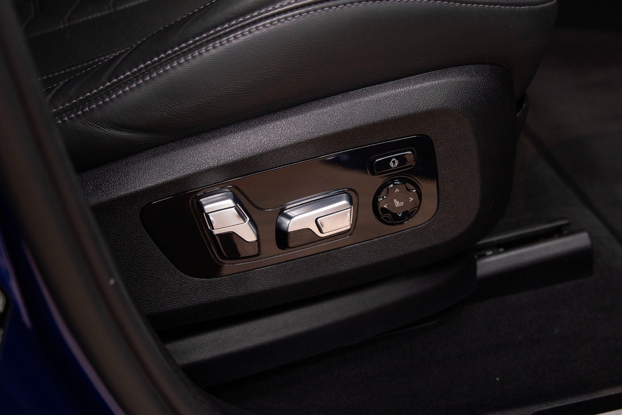 USED 2021 71 BMW X6 M 4.4i V8 Competition  