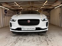 USED 2019 69 JAGUAR I-PACE 400 90kWh S SUV 5dr Electric Auto 4WD (400 ps)+1 FORMER KEEPER+HISTORY+2 KEYS+2 CABLES+MEDIA+NAVIGATION+FULL LEATHER SEATS+PRIVACY+18 INCH ALLOYS 2 KEYS+2 CABLES+1 FORMER KEEPER+FULL LEATHER HEATED SEATS+BLUETOOTH+PARK CONTROL+18" ALLOYS+MEDIA+NAV+CLIMATE+CRUISE+REAR CAM+HPI CLEAR