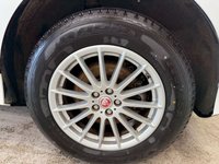 USED 2019 69 JAGUAR I-PACE 400 90kWh S SUV 5dr Electric Auto 4WD (400 ps)+1 FORMER KEEPER+HISTORY+2 KEYS+2 CABLES+MEDIA+NAVIGATION+FULL LEATHER SEATS+PRIVACY+18 INCH ALLOYS 2 KEYS+2 CABLES+1 FORMER KEEPER+FULL LEATHER HEATED SEATS+BLUETOOTH+PARK CONTROL+18" ALLOYS+MEDIA+NAV+CLIMATE+CRUISE+REAR CAM+HPI CLEAR