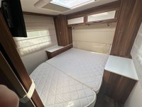 USED 2016 16 ROLLER TEAM T-LINE 740 5 BERTH WITH 5 TRAVEL SEATS 5 BERTH WITH REAR ISLAND BED