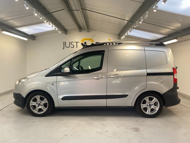 2014 Ford Transit Courier 1.5L Trend 5dr - Photo 2