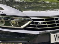 USED 2017 17 VOLKSWAGEN PASSAT 2.0 TDI BlueMotion Tech R-Line Estate 5dr Diesel DSG Euro 6 (s/s) (150 ps) 
