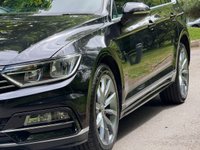 USED 2017 17 VOLKSWAGEN PASSAT 2.0 TDI BlueMotion Tech R-Line Estate 5dr Diesel DSG Euro 6 (s/s) (150 ps) 