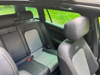 USED 2017 17 VOLKSWAGEN PASSAT 2.0 TDI BlueMotion Tech R-Line Estate 5dr Diesel DSG Euro 6 (s/s) (150 ps) 