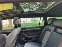 USED 2017 17 VOLKSWAGEN PASSAT 2.0 TDI BlueMotion Tech R-Line Estate 5dr Diesel DSG Euro 6 (s/s) (150 ps) 