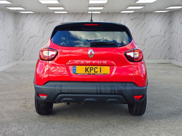 2018 RENAULT CAPTUR - Photo 8