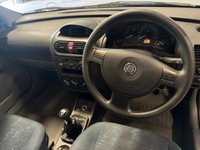 USED 2001 Y VAUXHALL CORSA 1.2i 16v Comfort Hatchback 3dr Petrol Manual (151 g/km, 74 bhp) 