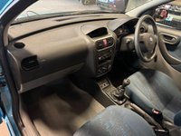 USED 2001 Y VAUXHALL CORSA 1.2i 16v Comfort Hatchback 3dr Petrol Manual (151 g/km, 74 bhp) 