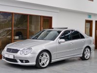 USED 2004 54 MERCEDES-BENZ C CLASS 5.4 C55 AMG saloon 4dr petrol Automatic SUNROOF + LOW MILEAGE