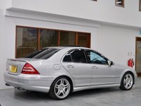 USED 2004 54 MERCEDES-BENZ C CLASS 5.4 C55 AMG saloon 4dr petrol Automatic SUNROOF + LOW MILEAGE