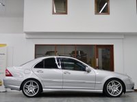 USED 2004 54 MERCEDES-BENZ C CLASS 5.4 C55 AMG saloon 4dr petrol Automatic SUNROOF + LOW MILEAGE