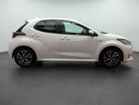 USED 2021 21 Toyota Yaris 1.5 Vvt-H Design Hatchback 5dr Petrol Hybrid E-Cvt Euro 6 (s/S) (116 Ps) - Apple Carplay + Dab Radio -