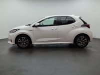 USED 2021 21 Toyota Yaris 1.5 Vvt-H Design Hatchback 5dr Petrol Hybrid E-Cvt Euro 6 (s/S) (116 Ps) - Apple Carplay + Dab Radio -