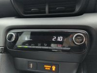 USED 2021 21 Toyota Yaris 1.5 Vvt-H Design Hatchback 5dr Petrol Hybrid E-Cvt Euro 6 (s/S) (116 Ps) - Apple Carplay + Dab Radio -