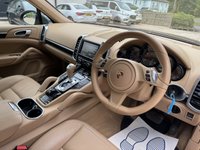 USED 2013 13 PORSCHE CAYENNE 3.0 TD V6 SUV 5dr Diesel Tiptronic 4WD Euro 5 (s/s) (240 ps) FULL PORSCHE HISTORY 2 KEYS