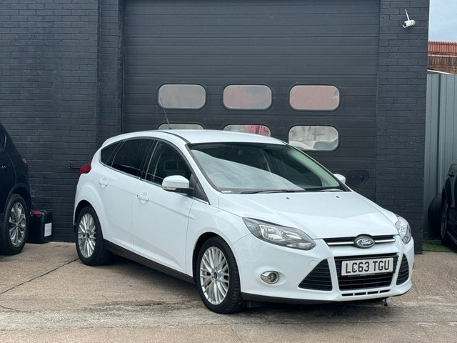 2014 63 Ford Focus 1.0T EcoBoost Zetec Hatchback 5dr Petrol Manual Euro 5 (s/s) (125 ps)