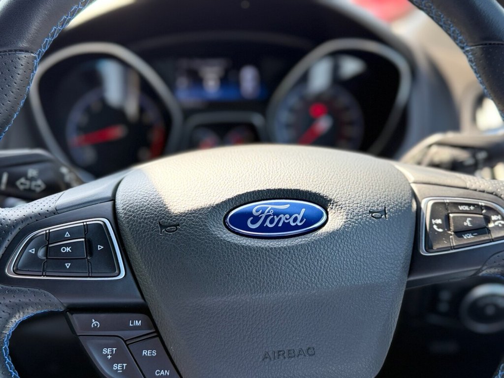 USED 2016 16 FORD FOCUS 2.3T EcoBoost RS Hatchback 5dr Petrol Manual AWD Euro 6 (s/s) (350 ps) EASILY THE CLEANEST ONE FORSALE!!!