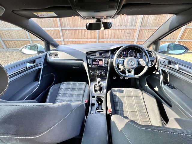 2016 VOLKSWAGEN GOLF - Photo 10