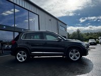 USED 2013 63 VOLKSWAGEN TIGUAN 2.0 TDI BlueMotion Tech R-Line SUV 5dr Diesel DSG 4WD Euro 5 (s/s) (140 ps) LEATHER*18"ALLOYS*PARK ASSIST