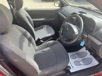 USED 2004 54 RENAULT CLIO 1.2 16v Expression Hatchback 3dr Petrol Manual (139 g/km, 75 bhp) 1 LADY OWNER, 25,875 MILES!