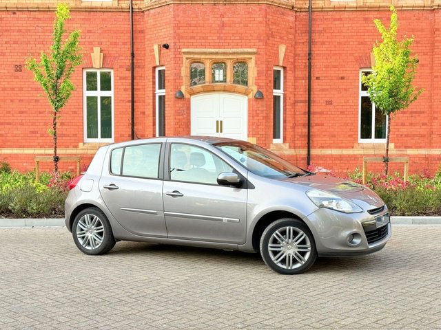 2012 RENAULT CLIO 1.5 dCi Dynamique TomTom Hatchback 5dr Diesel Manual Euro 5 (88 ps) - Photo 2