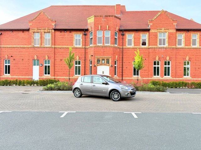 2012 RENAULT CLIO 1.5 dCi Dynamique TomTom Hatchback 5dr Diesel Manual Euro 5 (88 ps) - Photo 3