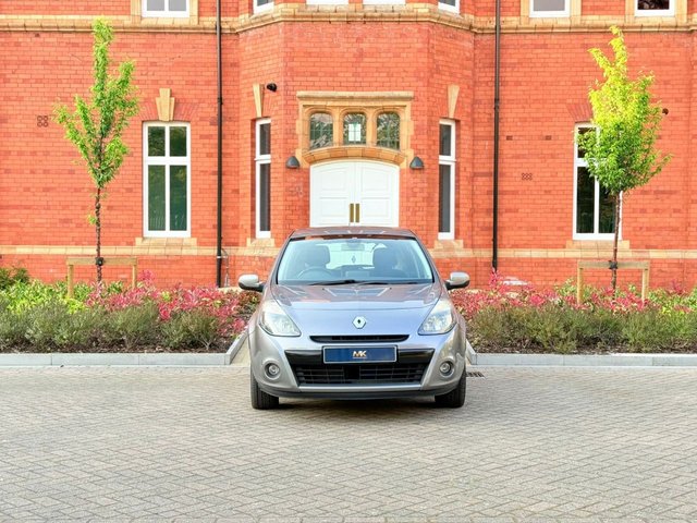 2012 RENAULT CLIO 1.5 dCi Dynamique TomTom Hatchback 5dr Diesel Manual Euro 5 (88 ps) - Photo 9