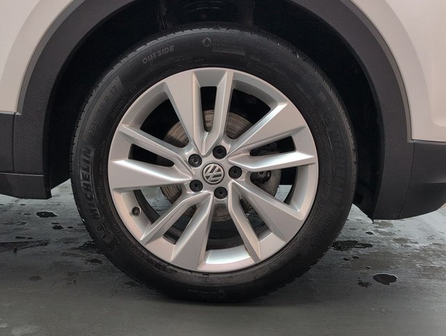 USED 2020 20 Volkswagen T-Cross 1.0 TSI SE Suv 5dr Petrol Manual Euro 6 (s/S) (115 Ps) - Cruise Control + Air Conditioning