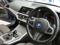 USED 2021 21 BMW 3 SERIES 2.0 330e 12kWh M Sport Touring 5dr Petrol Plug-in Hybrid Auto Euro 6 (s/s) (292 ps) SAT NAV HEATED LEATHER CAMERA