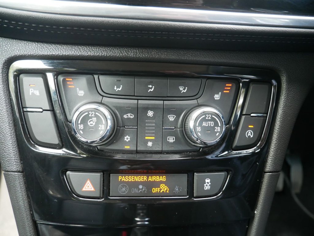 USED 2018 18 VAUXHALL MOKKA X 1.4i Turbo ecoTEC Ultimate SUV 5dr Petrol Manual Euro 6 (s/s) (140 ps) LOW MILEAGE AUTOMATIC. NAV, BLUETOOTH, HEATED LEATHER