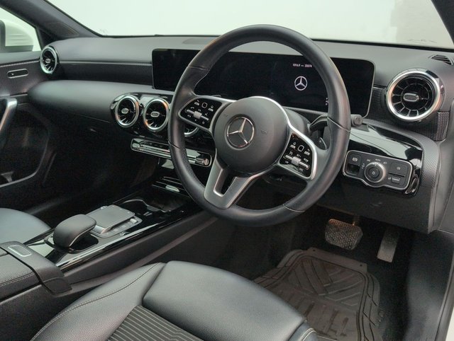 USED 2020 70 Mercedes-Benz A Class 2.0 A200d Sport (executive) Hatchback 5dr Diesel 8g-Dct Euro 6 (s/S) (150 Ps) Heated Front Seats+navigation