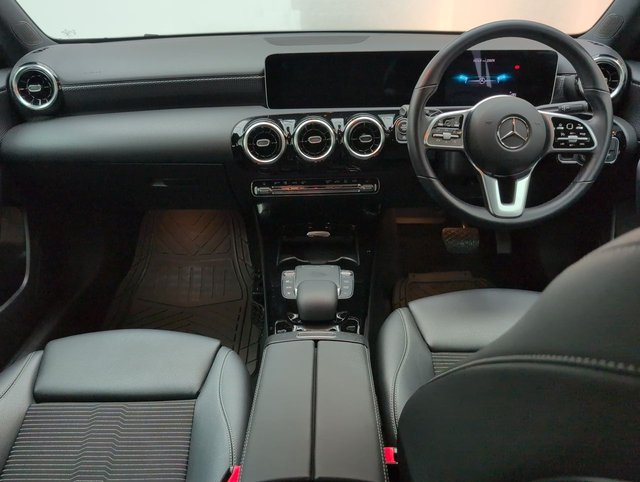 USED 2020 70 Mercedes-Benz A Class 2.0 A200d Sport (executive) Hatchback 5dr Diesel 8g-Dct Euro 6 (s/S) (150 Ps) Heated Front Seats+navigation