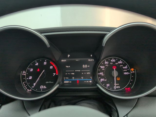 USED 2020 70 Alfa Romeo Giulia 2.0t Nero Edizione Saloon 4dr Petrol Auto Euro 6 (s/S) (200 Ps) Lane Departure Warning+18" Alloys