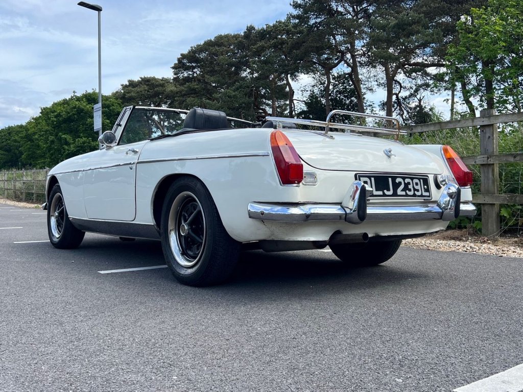 USED 1972 MG MGB Roadster // 1800cc // Chrome Bumper // px swap 