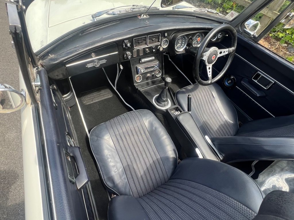 USED 1972 MG MGB Roadster // 1800cc // Chrome Bumper // px swap 