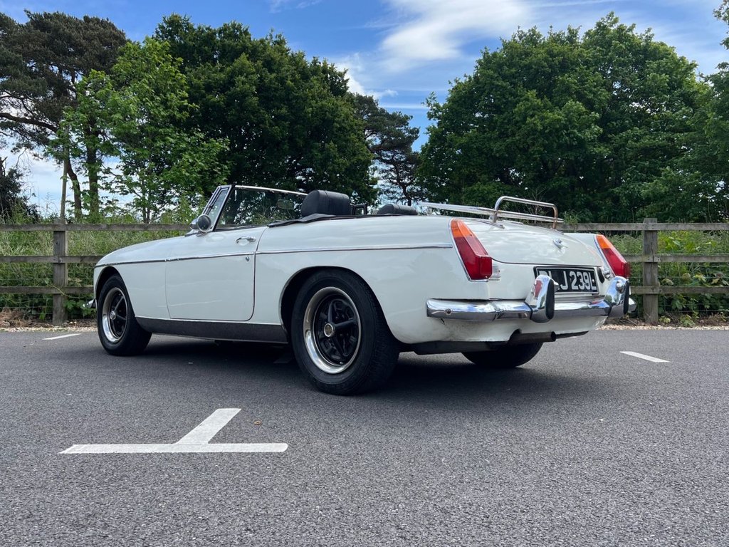 USED 1972 MG MGB Roadster // 1800cc // Chrome Bumper // px swap 
