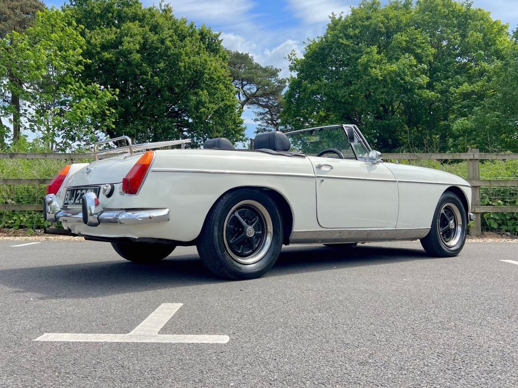 USED 1972 MG MGB Roadster // 1800cc // Chrome Bumper // px swap 