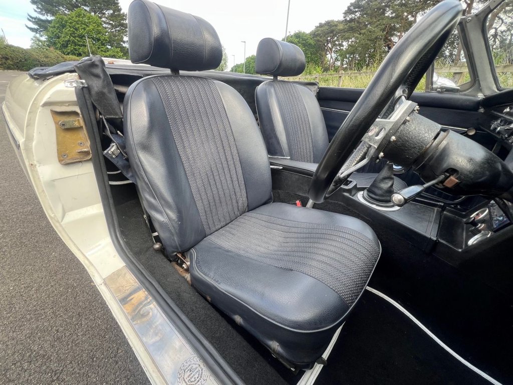 USED 1972 MG MGB Roadster // 1800cc // Chrome Bumper // px swap 